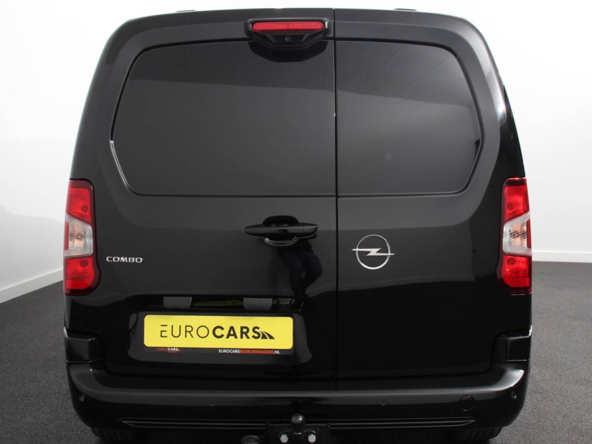 Opel Combo Opel Combo 1.5 BlueHDi 130PK L2 Automaat Apple Carplay / Android Auto Navigatie Trekhaak Airco Camera Cruise Control Parkeersensoren V+A DAB