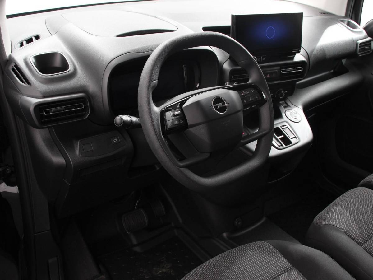 Opel Combo Opel Combo 1.5 BlueHDi 130PK L2 Automaat Apple Carplay / Android Auto Navigatie Trekhaak Airco Camera Cruise Control Parkeersensoren V+A DAB