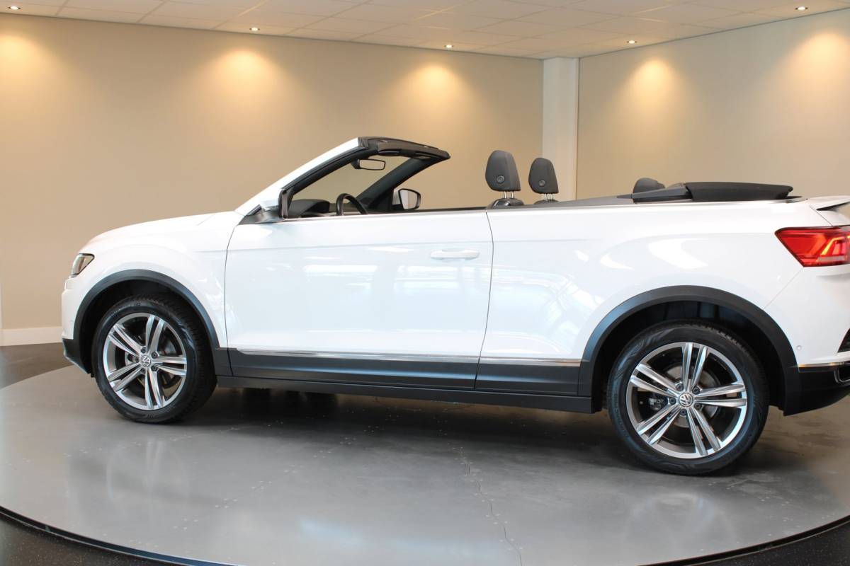 Volkswagen T-Roc Volkswagen T-Roc Cabrio 1.5 TSI Style *50.000Km!* Dealer OH|Carplay|Camera|Stoelverw.|Adapt.Cruise|DAB|IQ-Drive|NAP