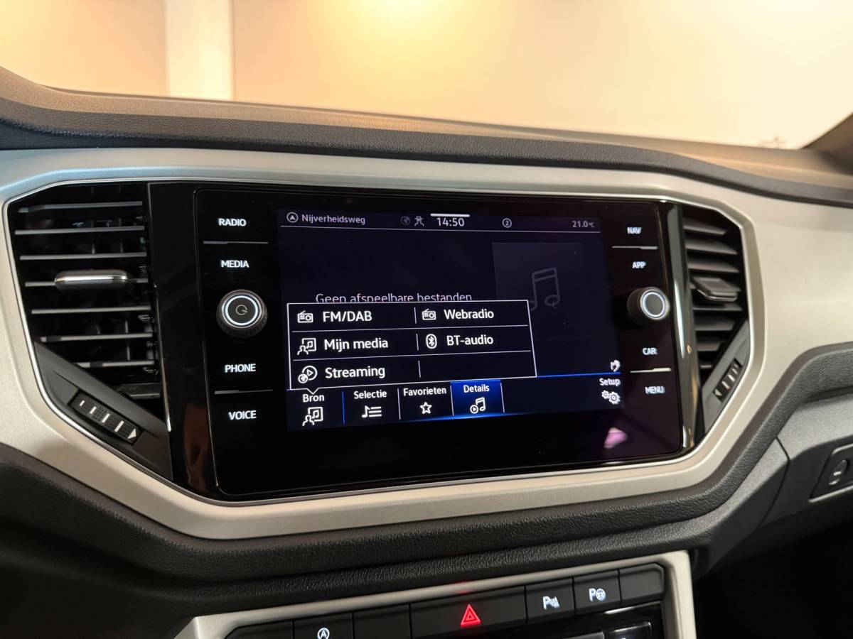 Volkswagen T-Roc Volkswagen T-Roc Cabrio 1.5 TSI Style *50.000Km!* Dealer OH|Carplay|Camera|Stoelverw.|Adapt.Cruise|DAB|IQ-Drive|NAP