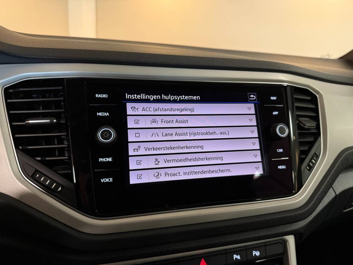 Volkswagen T-Roc Volkswagen T-Roc Cabrio 1.5 TSI Style *50.000Km!* Dealer OH|Carplay|Camera|Stoelverw.|Adapt.Cruise|DAB|IQ-Drive|NAP