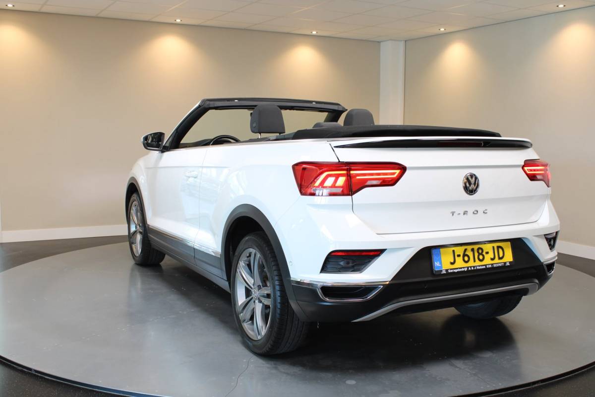 Volkswagen T-Roc Volkswagen T-Roc Cabrio 1.5 TSI Style *50.000Km!* Dealer OH|Carplay|Camera|Stoelverw.|Adapt.Cruise|DAB|IQ-Drive|NAP