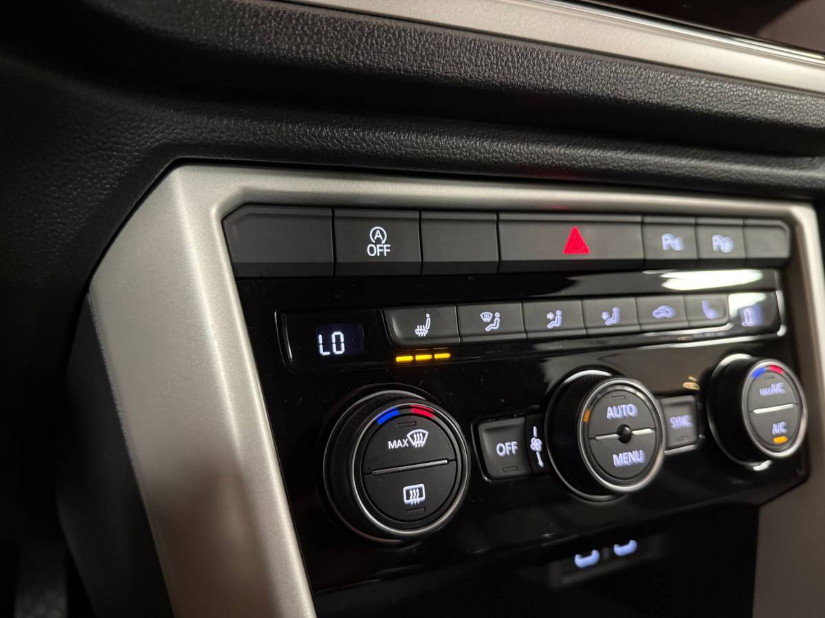 Volkswagen T-Roc Volkswagen T-Roc Cabrio 1.5 TSI Style *50.000Km!* Dealer OH|Carplay|Camera|Stoelverw.|Adapt.Cruise|DAB|IQ-Drive|NAP