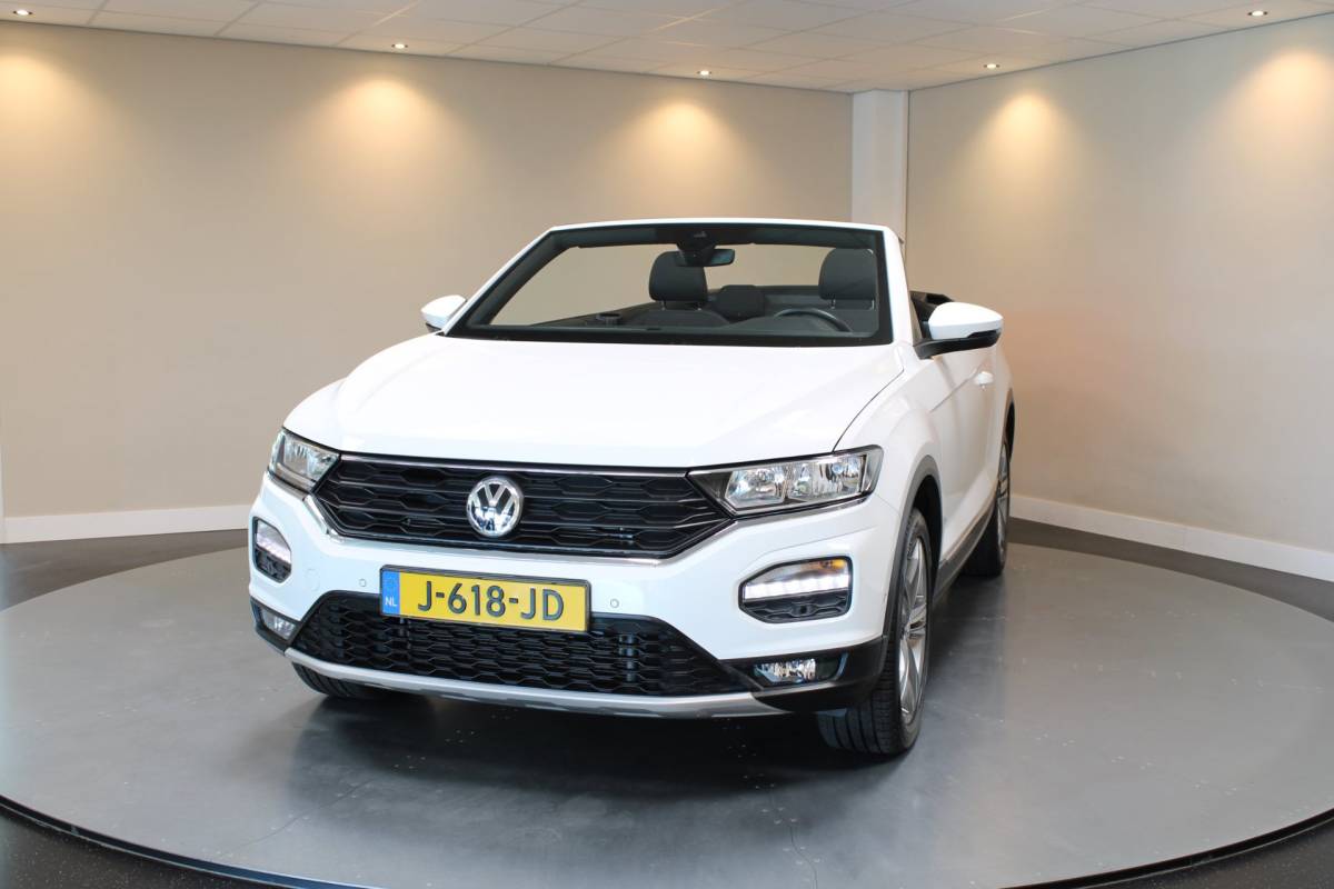 Volkswagen T-Roc Volkswagen T-Roc Cabrio 1.5 TSI Style *50.000Km!* Dealer OH|Carplay|Camera|Stoelverw.|Adapt.Cruise|DAB|IQ-Drive|NAP