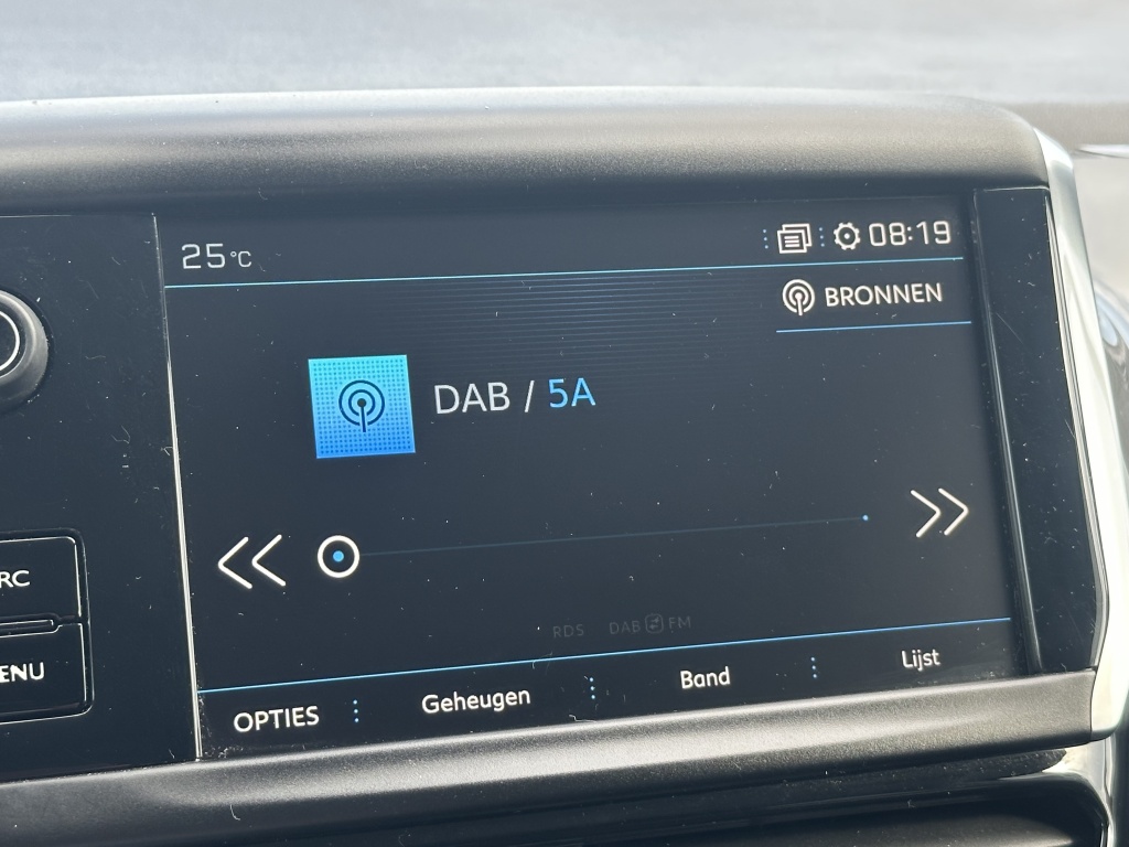 Peugeot 208 Peugeot 208 Peugeot 208 1.2 Signature | Distributieriem Vervangen |