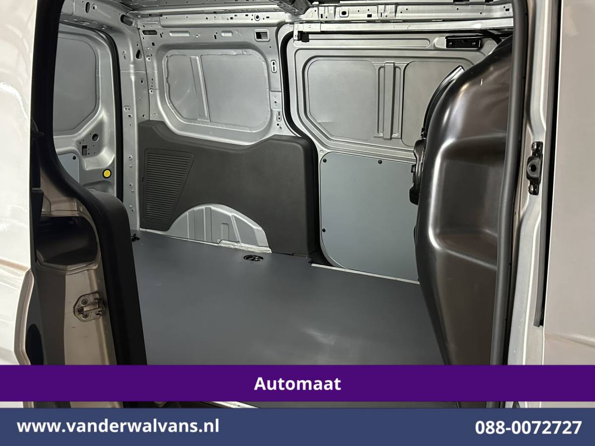 Ford Transit Connect Ford Transit Connect 1.5 EcoBlue 120pk Automaat L2H1 Euro6 Airco | 2x Zijdeur | 3-Zits | Camera | Navigatie | Cruisecontrol Apple Carplay, Android Auto, Stoelverwarming, Verwarmde voorruit, Parkeersensoren, Bijrijdersbank