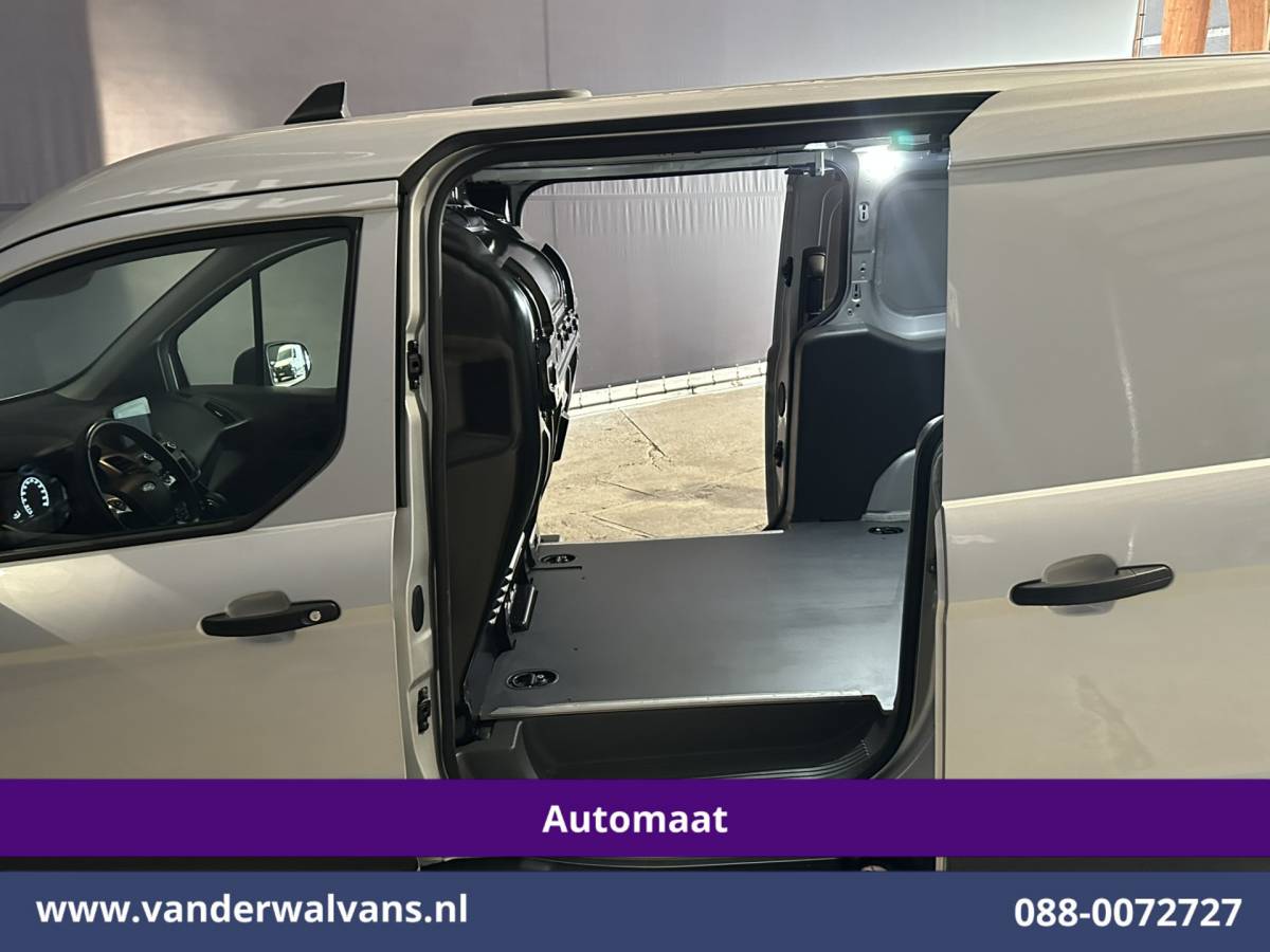 Ford Transit Connect Ford Transit Connect 1.5 EcoBlue 120pk Automaat L2H1 Euro6 Airco | 2x Zijdeur | 3-Zits | Camera | Navigatie | Cruisecontrol Apple Carplay, Android Auto, Stoelverwarming, Verwarmde voorruit, Parkeersensoren, Bijrijdersbank