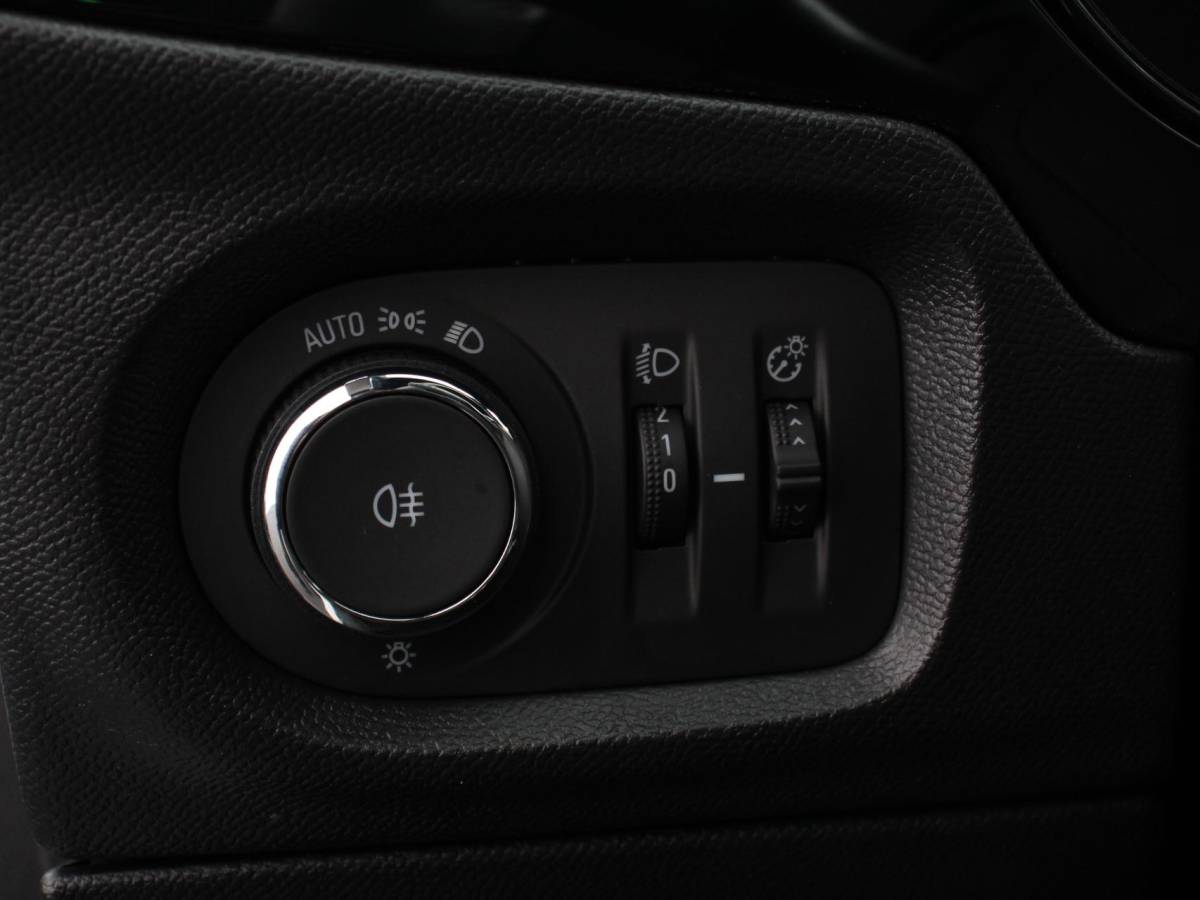 Opel Corsa Opel Corsa 1.2 Turbo 100pk Automaat GS DEMO! Navigatie Apple Carplay/Android Auto Digitale Cockpit Camera Parkeer sensoren Airco Lichtmetalen velgen