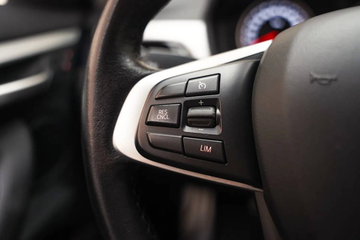 BMW X1 BMW X1 xDrive25e Executive Aut. [ LED Navi Camera ]