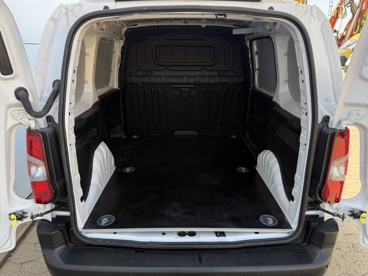 Toyota ProAce Toyota Proace City 1.5 D 100PK Nieuw Model! L1 Climate Control Cruise Control Lane Assist Stoelverwarming Parkeersensoren
