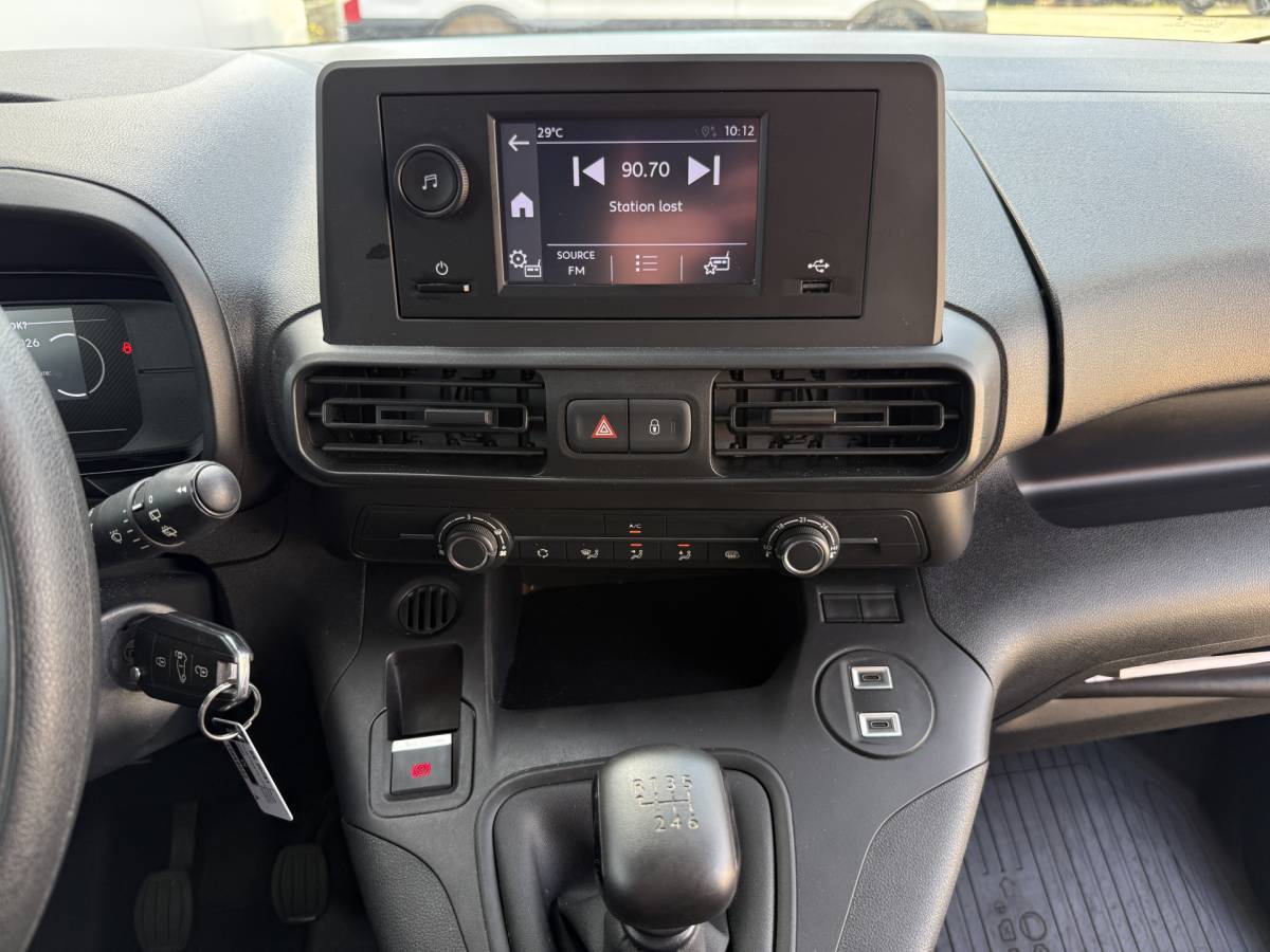 Toyota ProAce Toyota Proace City 1.5 D 100PK Nieuw Model! L1 Climate Control Cruise Control Lane Assist Stoelverwarming Parkeersensoren