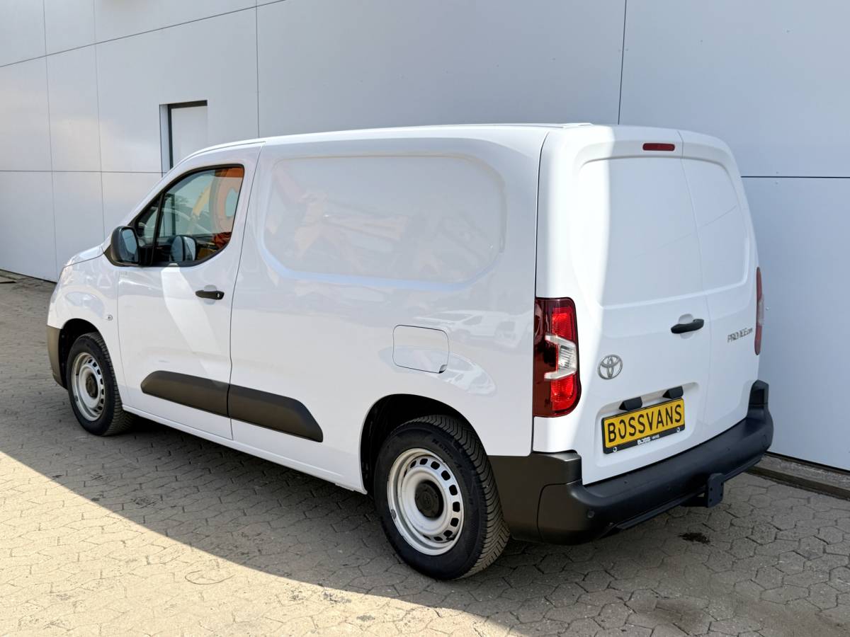 Toyota ProAce Toyota Proace City 1.5 D 100PK Nieuw Model! L1 Climate Control Cruise Control Lane Assist Stoelverwarming Parkeersensoren