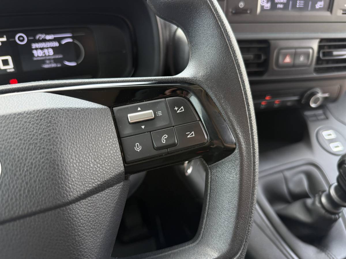 Toyota ProAce Toyota Proace City 1.5 D 100PK Nieuw Model! L1 Climate Control Cruise Control Lane Assist Stoelverwarming Parkeersensoren