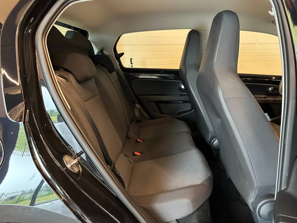 Volkswagen up! Volkswagen Up! 1.0 BlueMotion MOVE UP!-uitv 5-DEURS|AIRCO|ISOFIX|STUURBEKRACHTIGING|NAP|nwe APK+ONDERHOUDSBEURT BIJ AFLEVERING