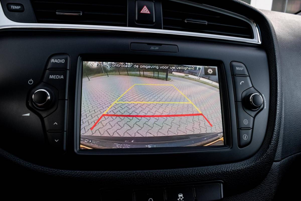 Kia cee'd Kia cee’d Sportswagon 1.0 T-GDi ComfortPlusLine Navigator|1e EIGENAAR|INCL. NW APK+SERVICEBEURT|CAMERA|CARPLAY|CLIMATE|PDC|CRUISE|NAVI