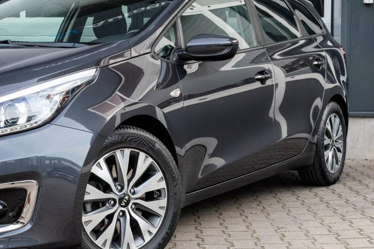 Kia cee'd Kia cee’d Sportswagon 1.0 T-GDi ComfortPlusLine Navigator|1e EIGENAAR|INCL. NW APK+SERVICEBEURT|CAMERA|CARPLAY|CLIMATE|PDC|CRUISE|NAVI