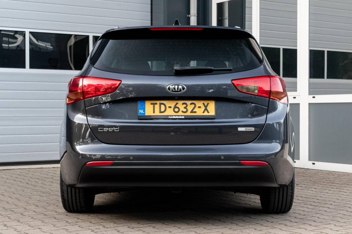 Kia cee'd Kia cee’d Sportswagon 1.0 T-GDi ComfortPlusLine Navigator|1e EIGENAAR|INCL. NW APK+SERVICEBEURT|CAMERA|CARPLAY|CLIMATE|PDC|CRUISE|NAVI