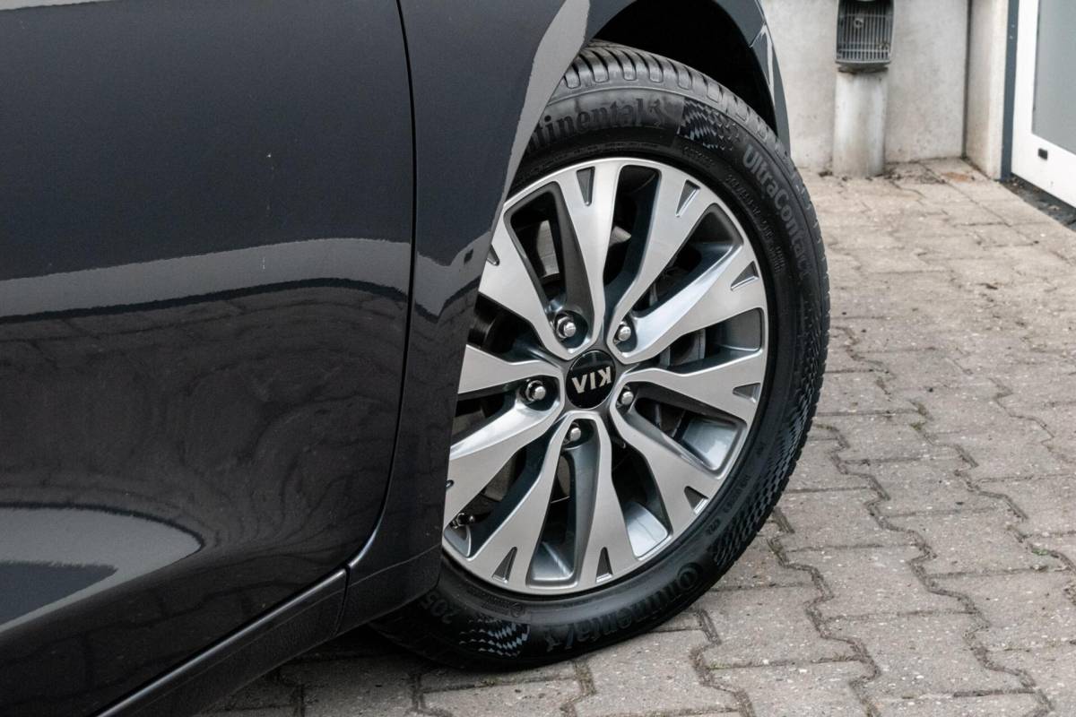 Kia cee'd Kia cee’d Sportswagon 1.0 T-GDi ComfortPlusLine Navigator|1e EIGENAAR|INCL. NW APK+SERVICEBEURT|CAMERA|CARPLAY|CLIMATE|PDC|CRUISE|NAVI