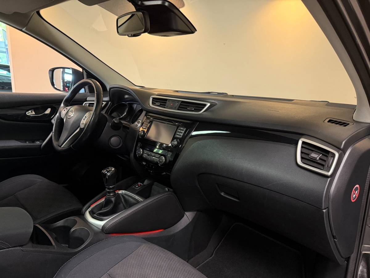 Nissan QASHQAI Nissan Qashqai 1.2 Connect Edition *Pano* Camera|Navi|Cruise|DAB|PDC|NAP