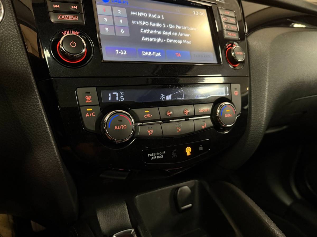 Nissan QASHQAI Nissan Qashqai 1.2 Connect Edition *Pano* Camera|Navi|Cruise|DAB|PDC|NAP