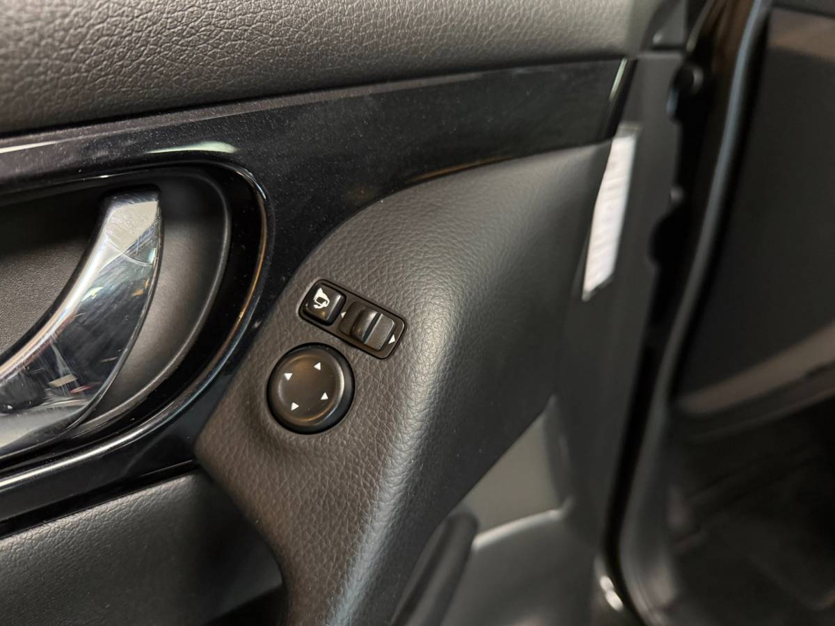 Nissan QASHQAI Nissan Qashqai 1.2 Connect Edition *Pano* Camera|Navi|Cruise|DAB|PDC|NAP