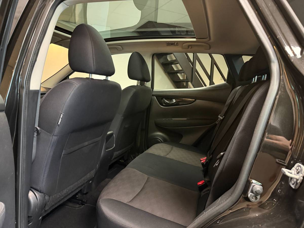 Nissan QASHQAI Nissan Qashqai 1.2 Connect Edition *Pano* Camera|Navi|Cruise|DAB|PDC|NAP