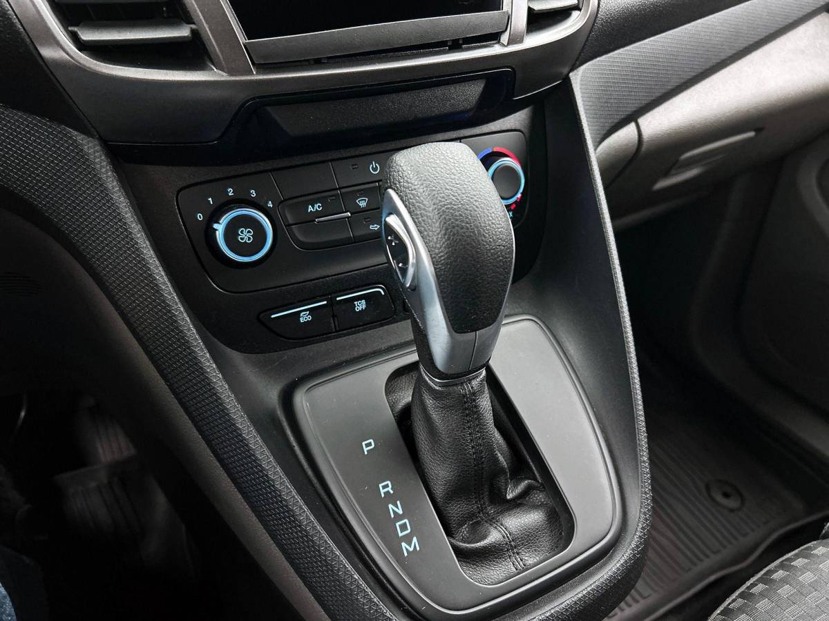 Ford Transit Connect Ford Transit Connect 1.5 EcoBlue Automaat L2 Trend Navigatie Airco Parkeersensoren Cruise Control Camera