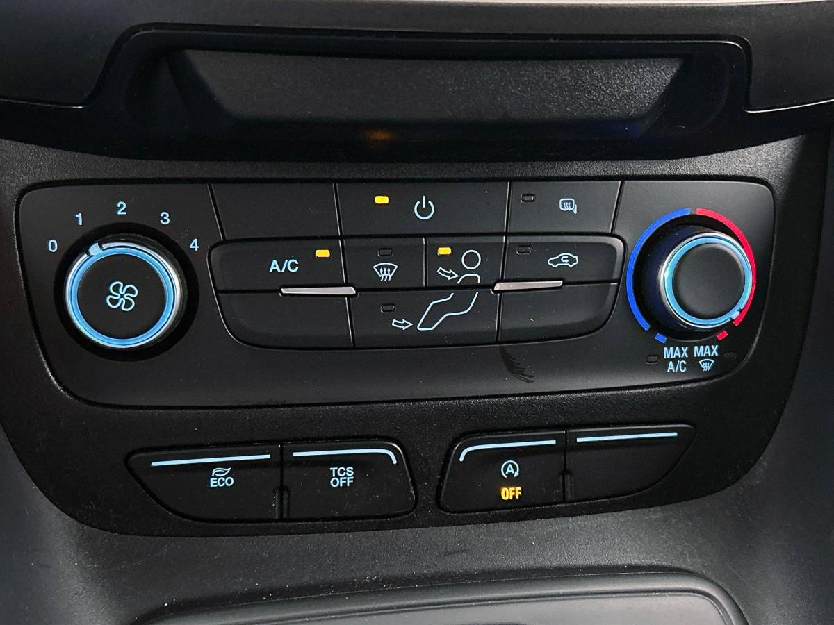 Ford Transit Connect Ford Transit Connect 1.5 EcoBlue Automaat L2 Trend Navigatie Airco Parkeersensoren Cruise Control Camera