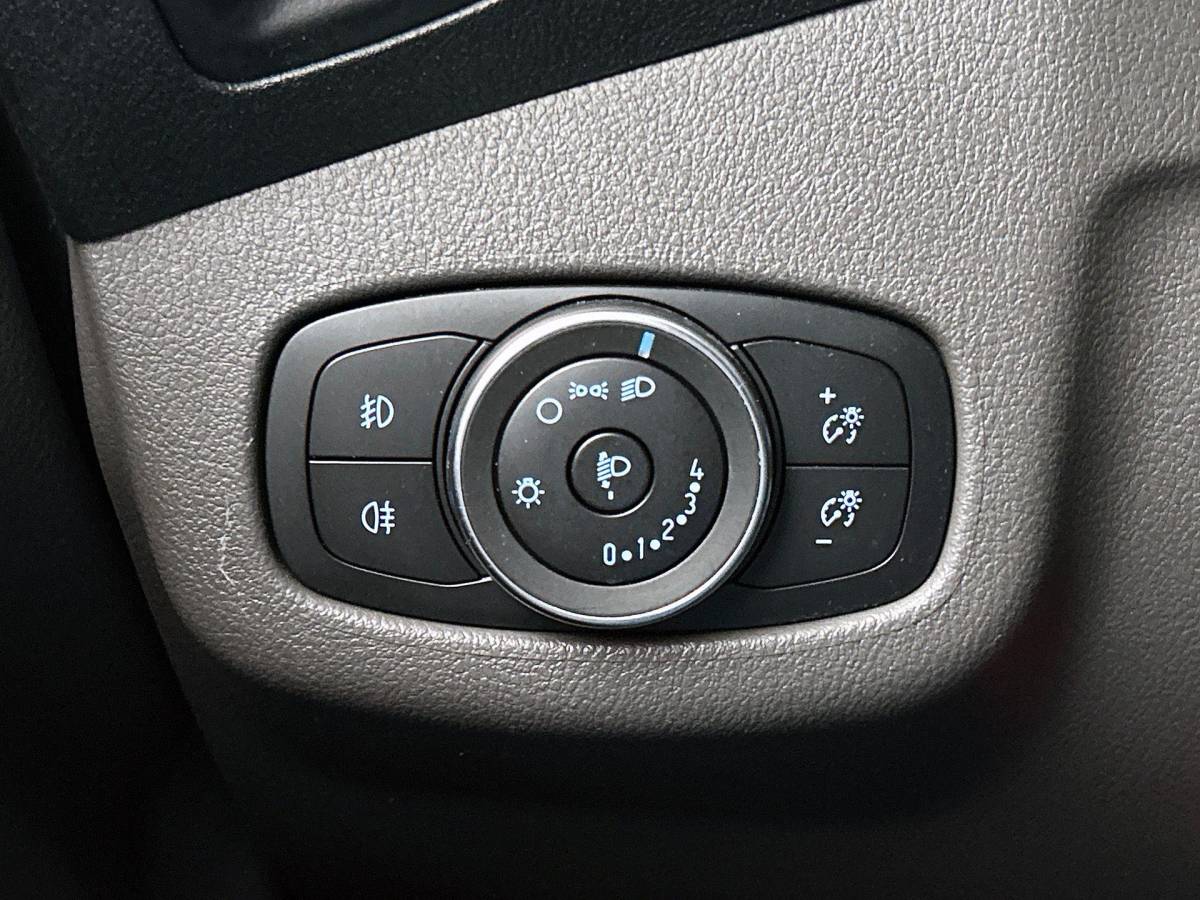 Ford Transit Connect Ford Transit Connect 1.5 EcoBlue Automaat L2 Trend Navigatie Airco Parkeersensoren Cruise Control Camera