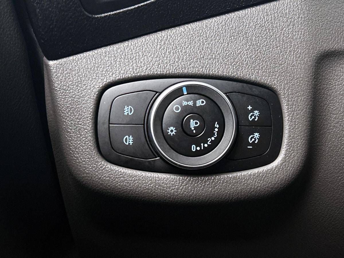 Ford Transit Connect Ford Transit Connect 1.5 EcoBlue Automaat L2 Trend Navigatie Airco Parkeersensoren Cruise Control 3Zits Camera DAB+