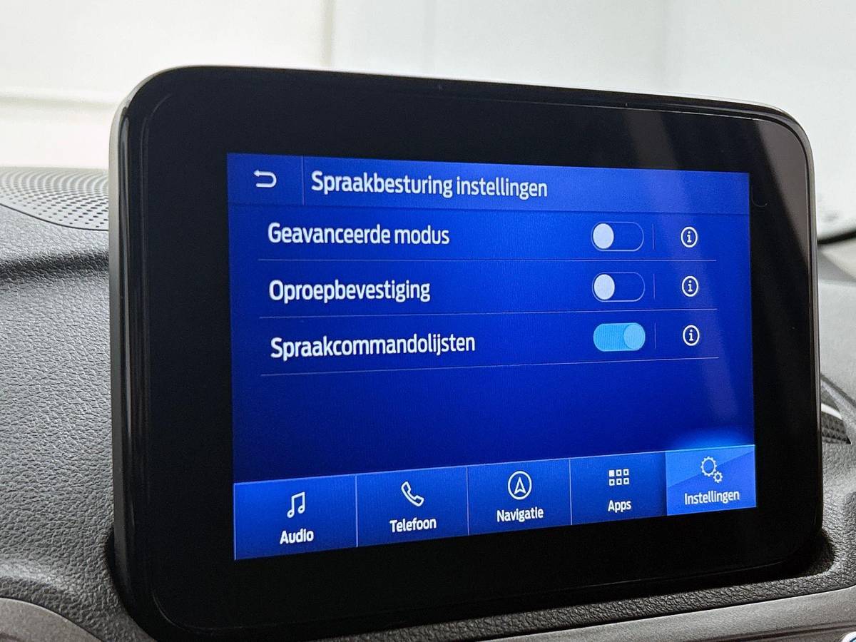 Ford Transit Connect Ford Transit Connect 1.5 EcoBlue L2 Trend Automaat Navigatie Airco Parkeersensoren Cruise Control 3Zits Camera DAB+
