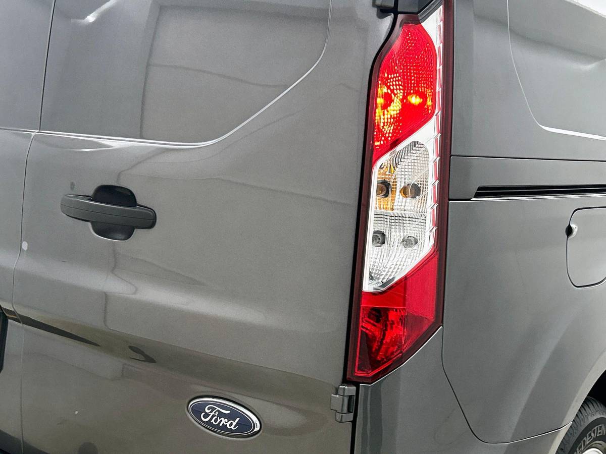 Ford Transit Connect Ford Transit Connect 1.5 EcoBlue L2 Trend Automaat Navigatie Airco Parkeersensoren Cruise Control 3Zits Camera DAB+