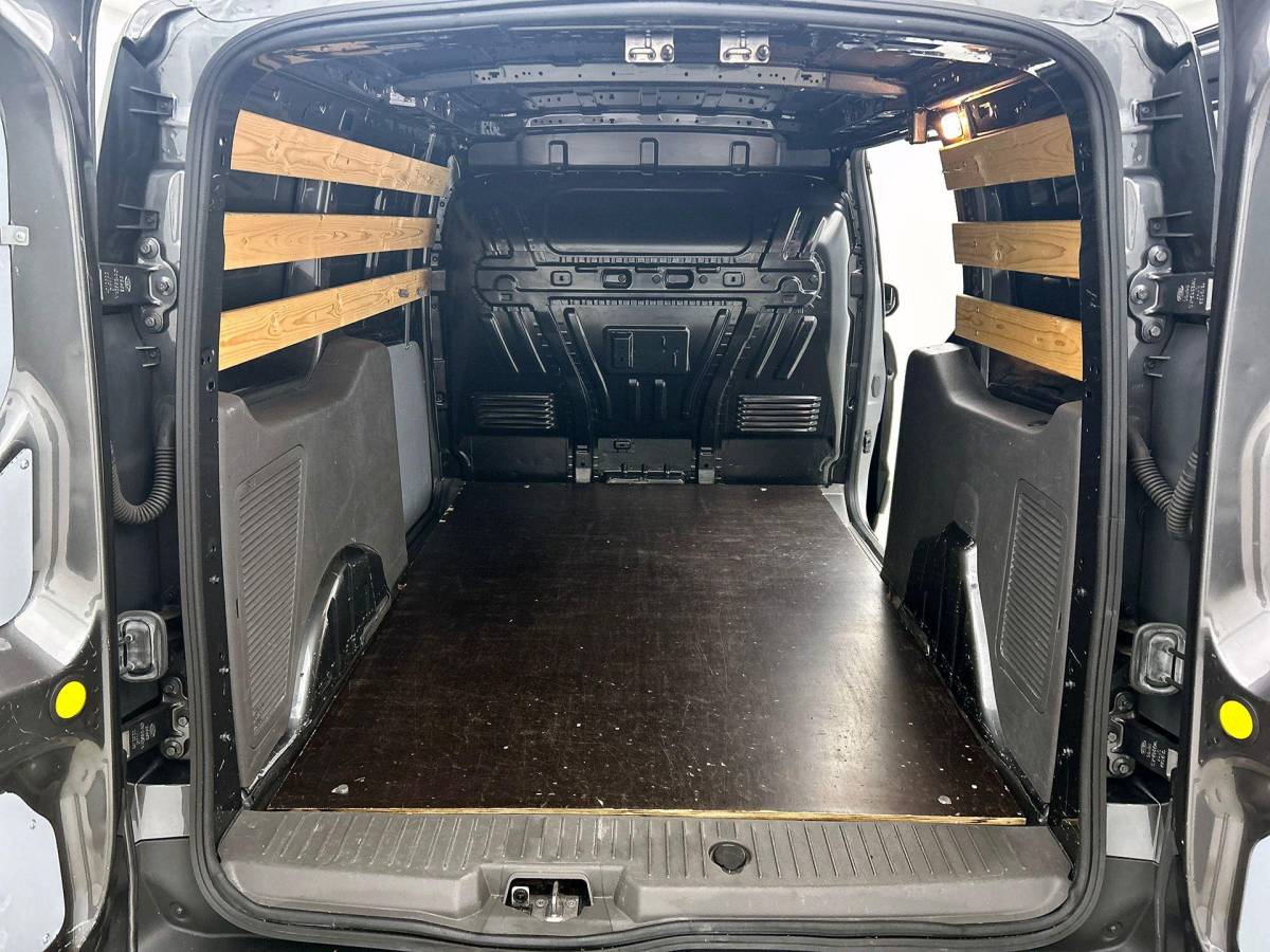 Ford Transit Connect Ford Transit Connect 1.5 EcoBlue L2 Trend Automaat Navigatie Airco Parkeersensoren Cruise Control 3Zits Camera DAB+