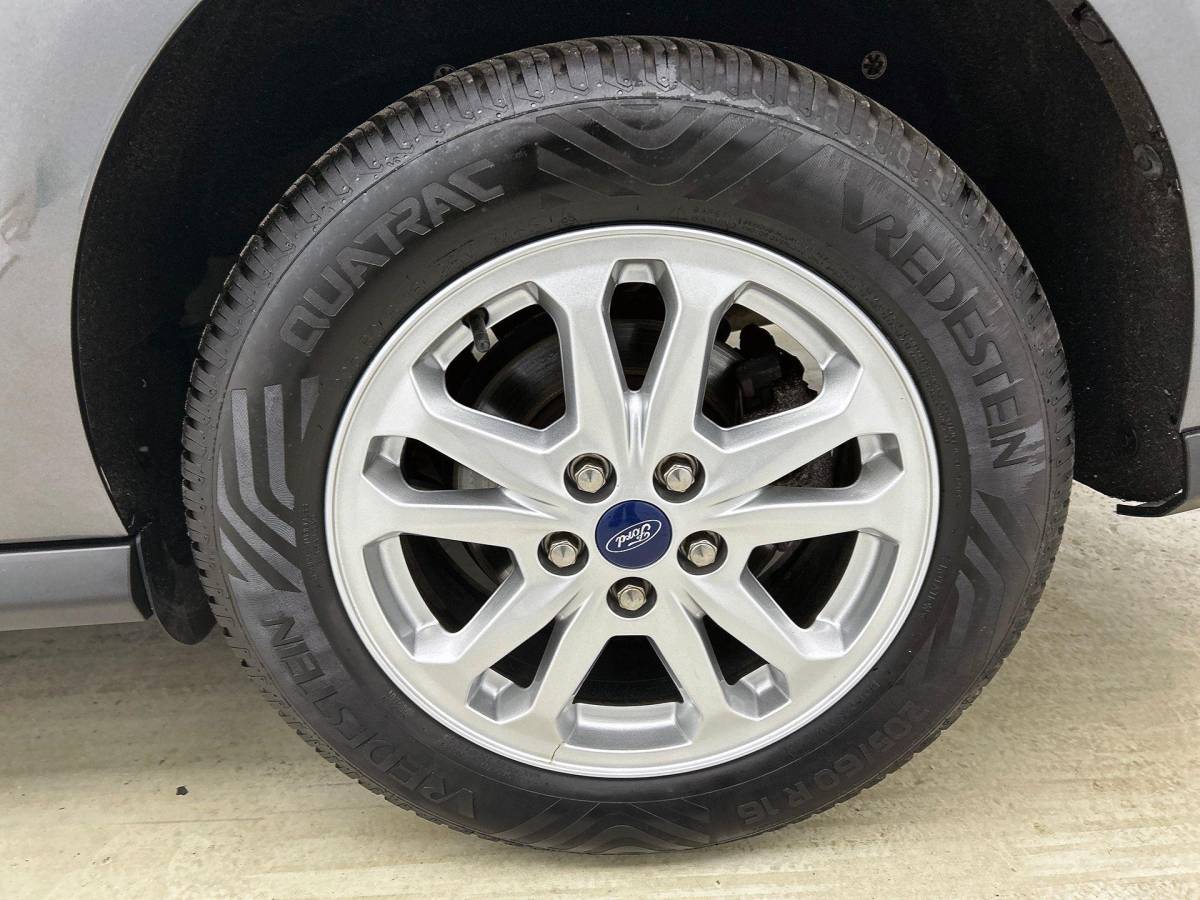 Ford Transit Connect Ford Transit Connect 1.5 EcoBlue L2 Trend Automaat Navigatie Airco Parkeersensoren Cruise Control 3Zits Camera DAB+