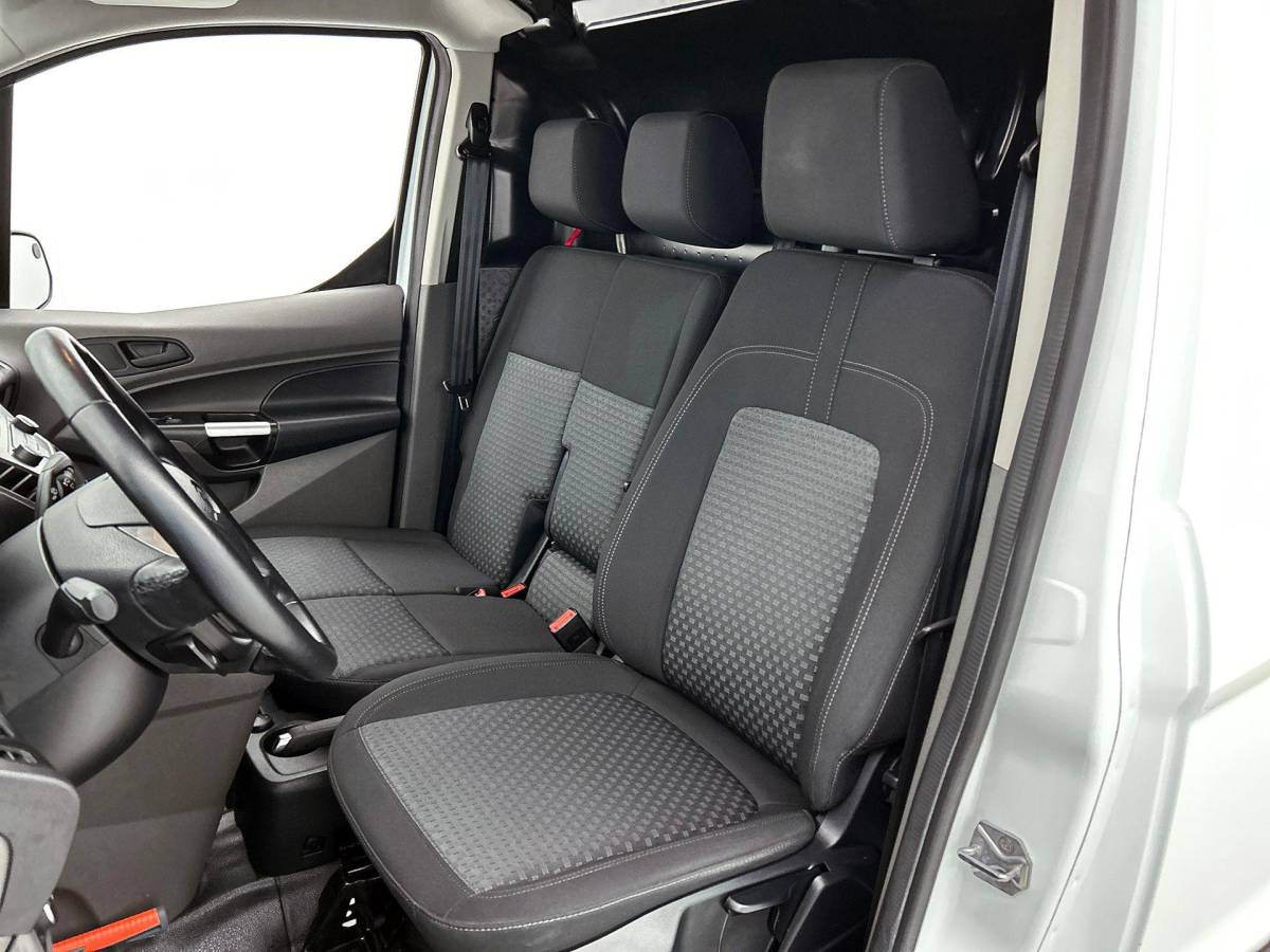 Ford Transit Connect Ford Transit Connect 1.5 EcoBlue Automaat L2 Trend Navigatie Airco Parkeersensoren Cruise Control 3Zits Camera DAB+