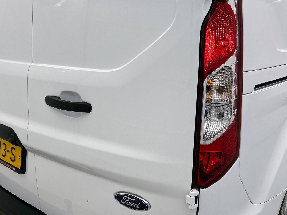 Ford Transit Connect Ford Transit Connect 1.5 EcoBlue Automaat L2 Trend Navigatie Airco Parkeersensoren Cruise Control 3Zits Camera DAB+