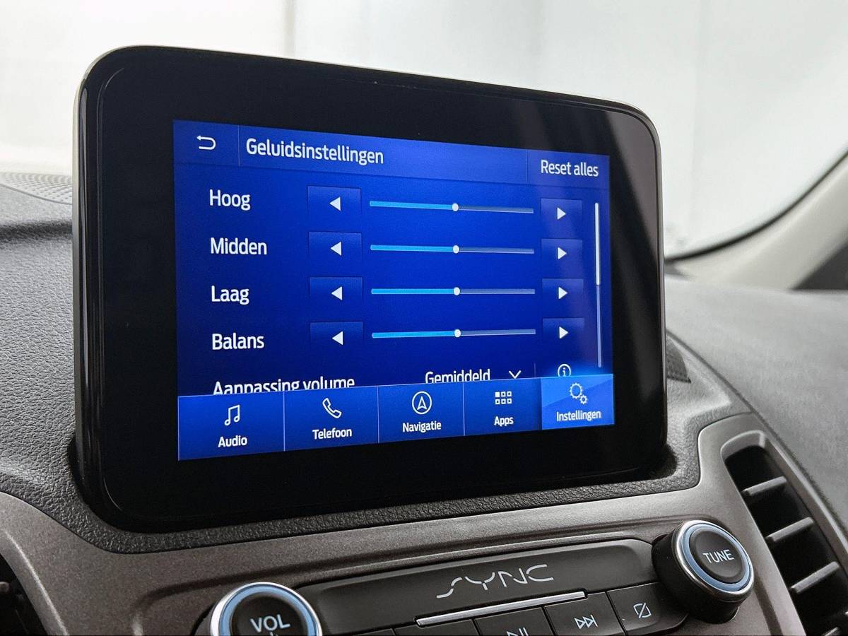 Ford Transit Connect Ford Transit Connect 1.5 EcoBlue L2 Trend Navigatie Airco DAB+ Parkeersensoren Camera Bluetooth LM Velgen Apple Carplay/Android auto 3Zits