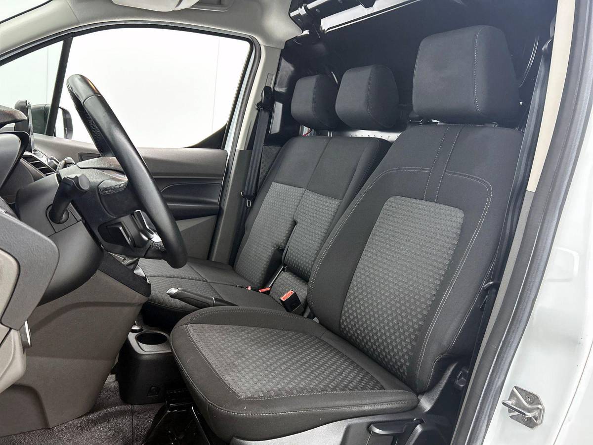 Ford Transit Connect Ford Transit Connect 1.5 EcoBlue L2 Trend Navigatie Airco DAB+ Parkeersensoren Camera Bluetooth LM Velgen Apple Carplay/Android auto 3Zits