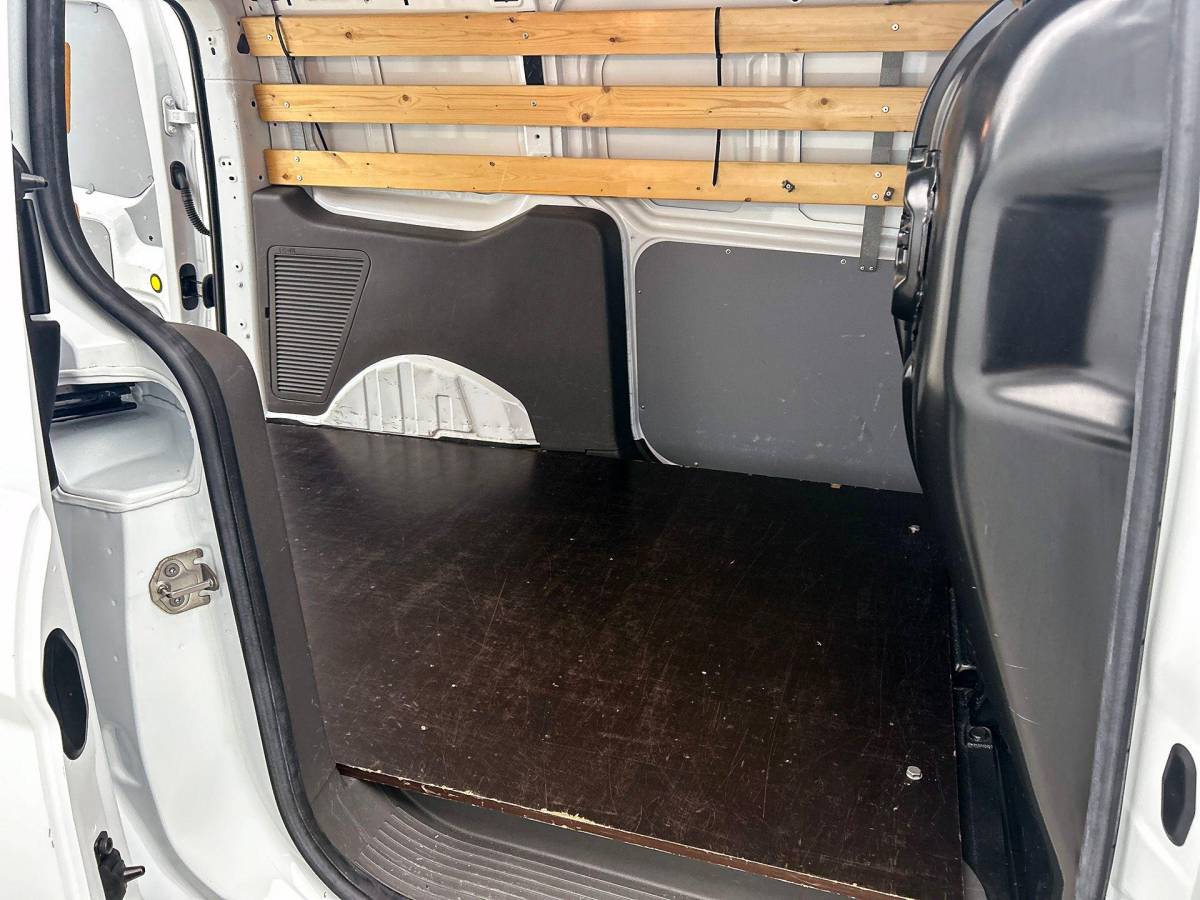 Ford Transit Connect Ford Transit Connect 1.5 EcoBlue L2 Trend Navigatie Airco DAB+ Parkeersensoren Camera Bluetooth LM Velgen Apple Carplay/Android auto 3Zits