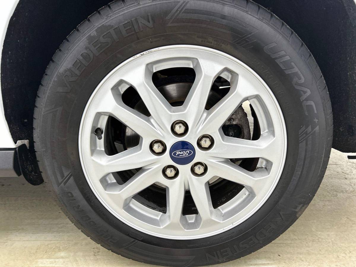 Ford Transit Connect Ford Transit Connect 1.5 EcoBlue L2 Trend Navigatie Airco DAB+ Parkeersensoren Camera Bluetooth LM Velgen Apple Carplay/Android auto 3Zits