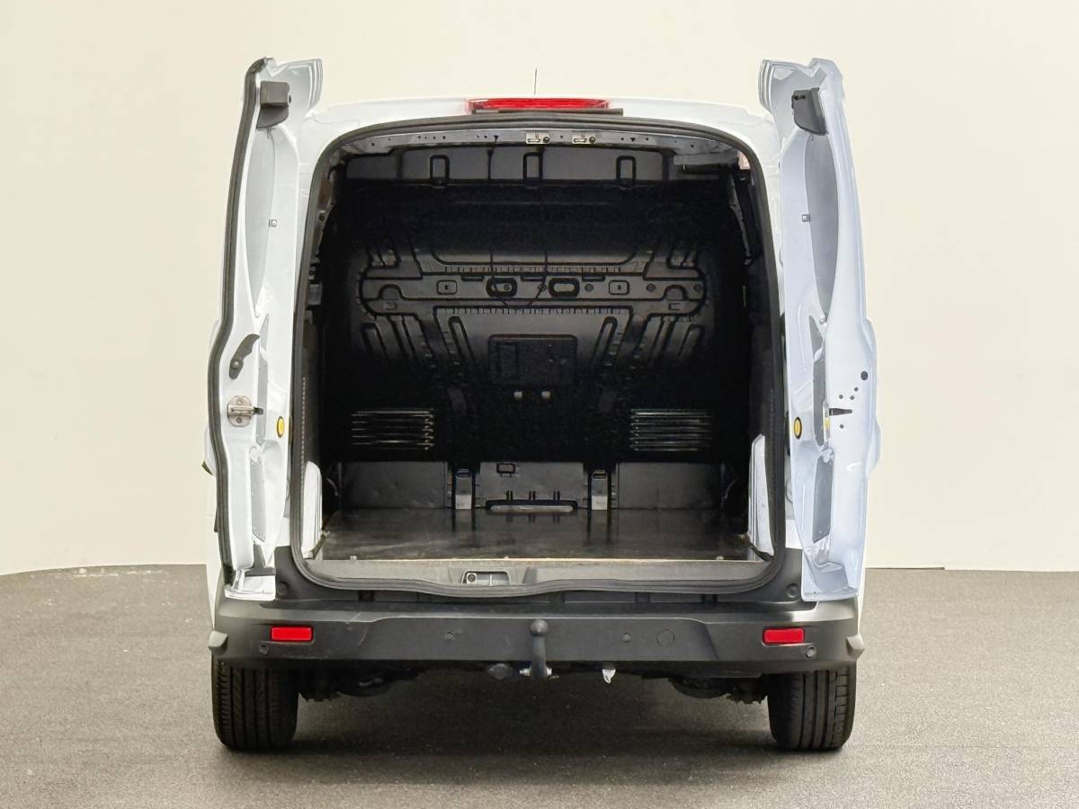 Ford Transit Connect Ford Transit Connect 1.5 EcoBlue L2 Trend Navigatie Airco DAB+ Parkeersensoren Camera Bluetooth LM Velgen Apple Carplay/Android auto 3Zits
