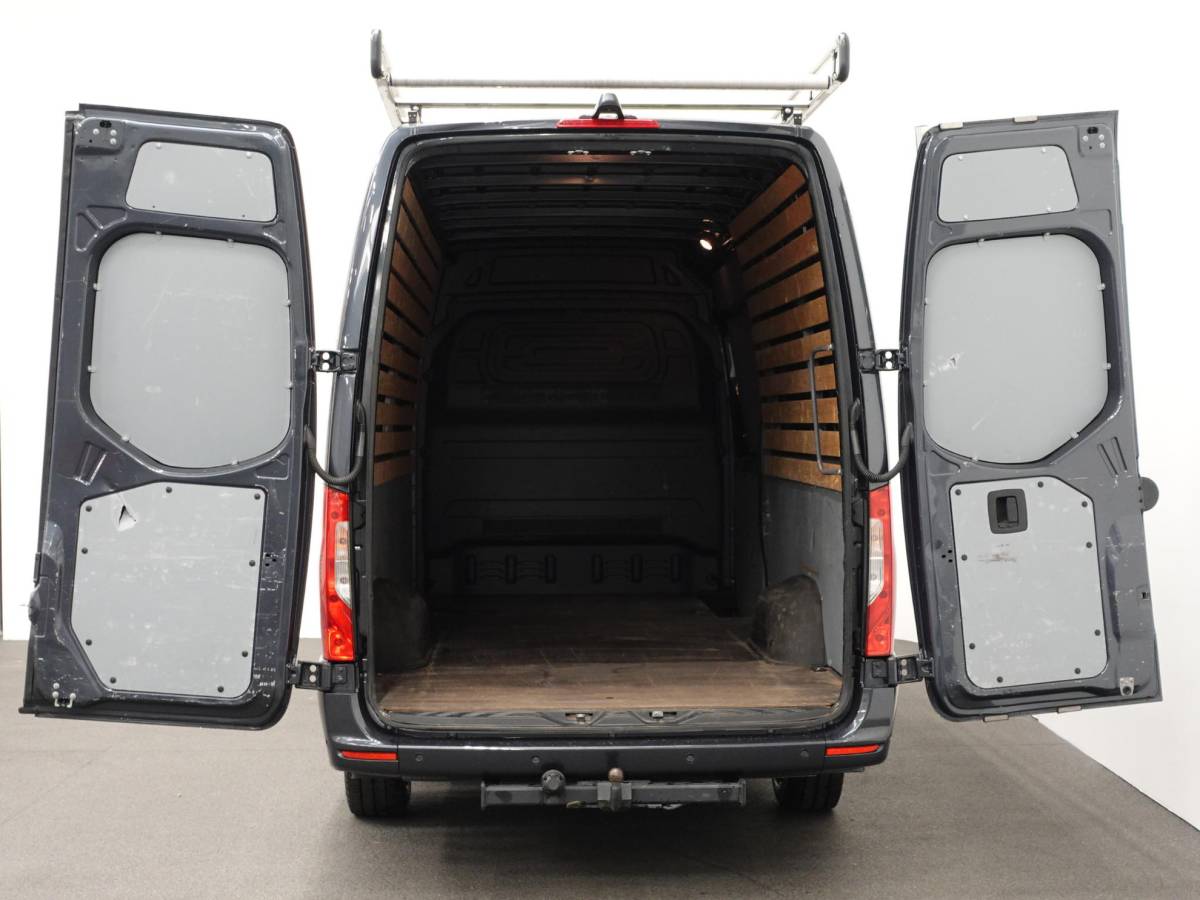 Mercedes-Benz Sprinter Mercedes-Benz Sprinter 311 1.9 CDI L3H2 Automaat Airco Navi Imperiaal Cruise Trekhaak