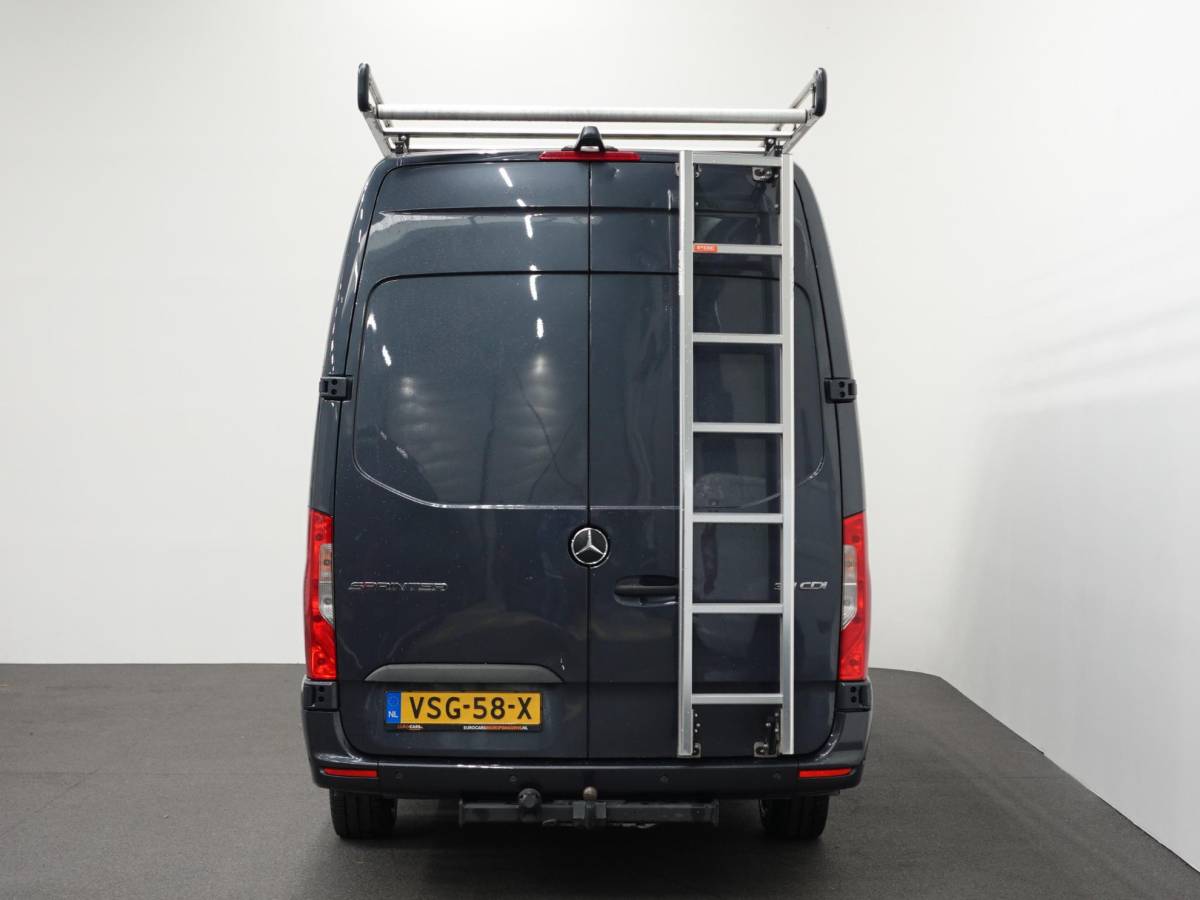 Mercedes-Benz Sprinter Mercedes-Benz Sprinter 311 1.9 CDI L3H2 Automaat Airco Navi Imperiaal Cruise Trekhaak
