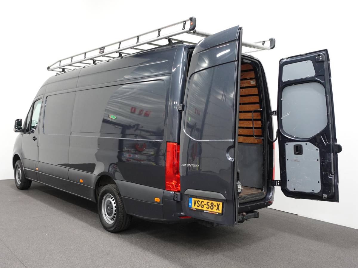 Mercedes-Benz Sprinter Mercedes-Benz Sprinter 311 1.9 CDI L3H2 Automaat Airco Navi Imperiaal Cruise Trekhaak