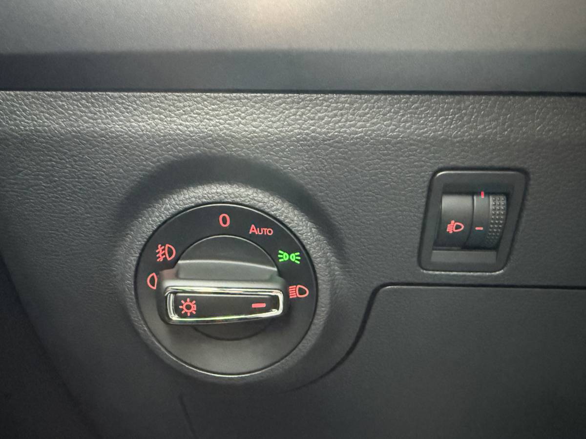 SEAT Arona SEAT Arona BWJ 2021 1.0 TSI 96 PK Style Business Intense FULL LED | CAMERA | KEYLESS | ADAPTIVE CRUISE |  CARPLAY + ANDROID | NAVI | CLIMA | LMV | PDC