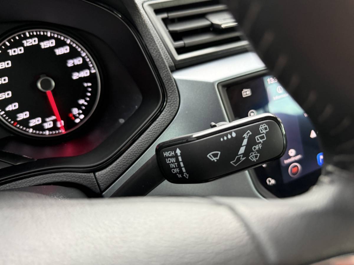 SEAT Arona SEAT Arona BWJ 2021 1.0 TSI 96 PK Style Business Intense FULL LED | CAMERA | KEYLESS | ADAPTIVE CRUISE |  CARPLAY + ANDROID | NAVI | CLIMA | LMV | PDC