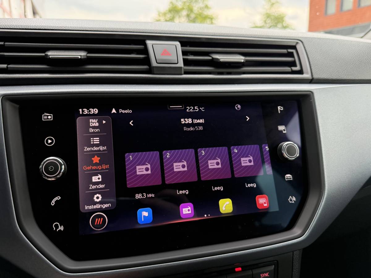 SEAT Arona SEAT Arona BWJ 2021 1.0 TSI 96 PK Style Business Intense FULL LED | CAMERA | KEYLESS | ADAPTIVE CRUISE |  CARPLAY + ANDROID | NAVI | CLIMA | LMV | PDC