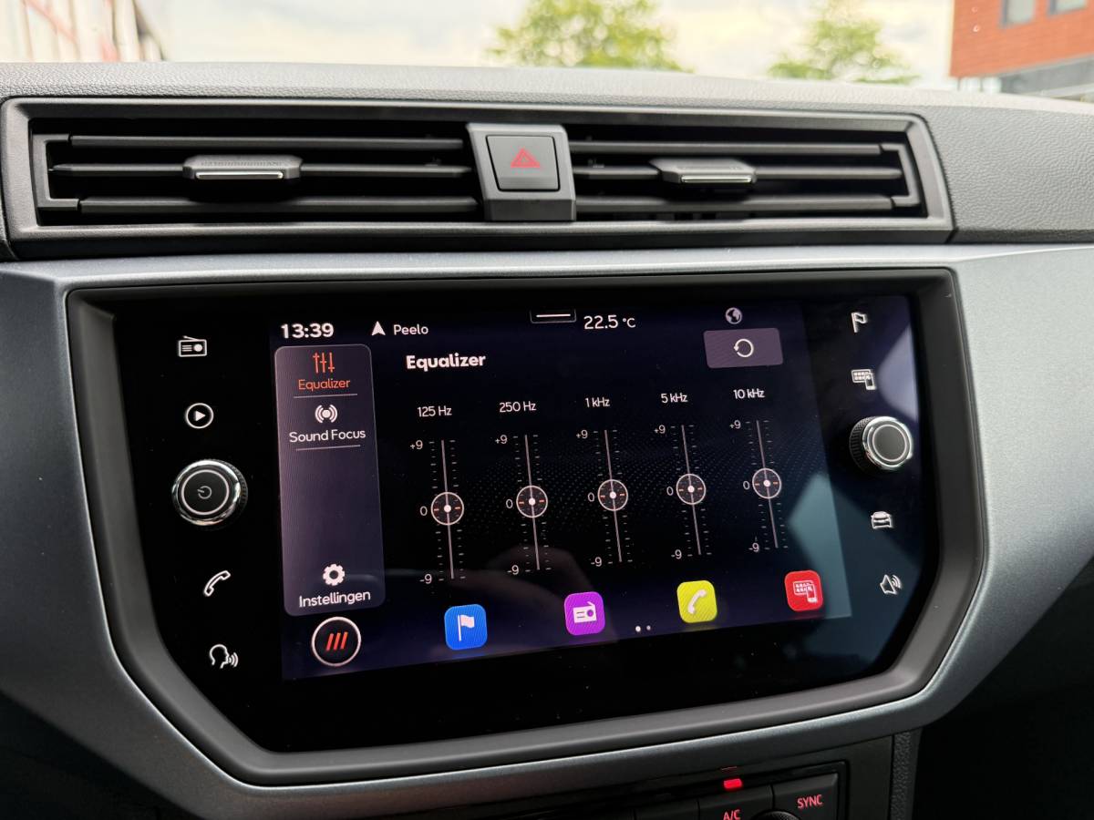 SEAT Arona SEAT Arona BWJ 2021 1.0 TSI 96 PK Style Business Intense FULL LED | CAMERA | KEYLESS | ADAPTIVE CRUISE |  CARPLAY + ANDROID | NAVI | CLIMA | LMV | PDC