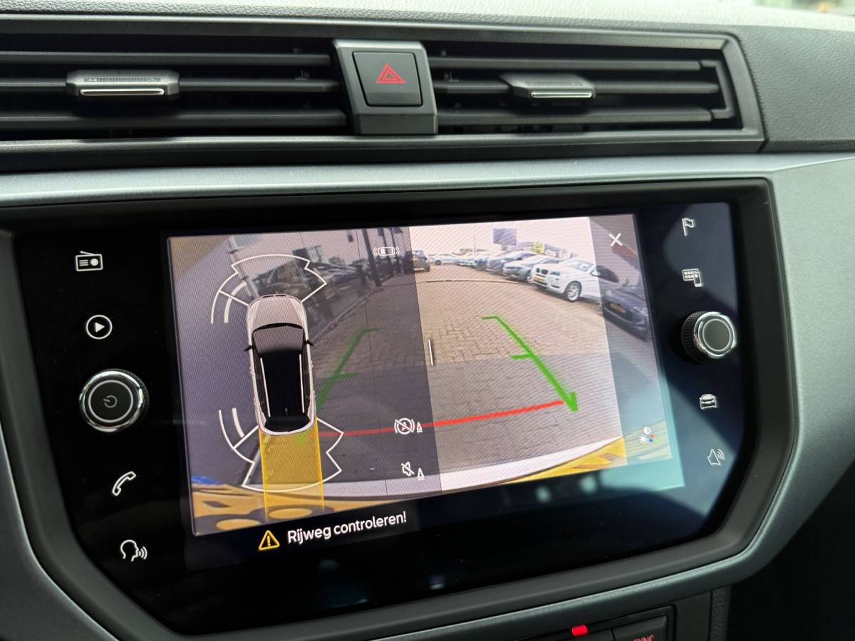 SEAT Arona SEAT Arona BWJ 2021 1.0 TSI 96 PK Style Business Intense FULL LED | CAMERA | KEYLESS | ADAPTIVE CRUISE |  CARPLAY + ANDROID | NAVI | CLIMA | LMV | PDC