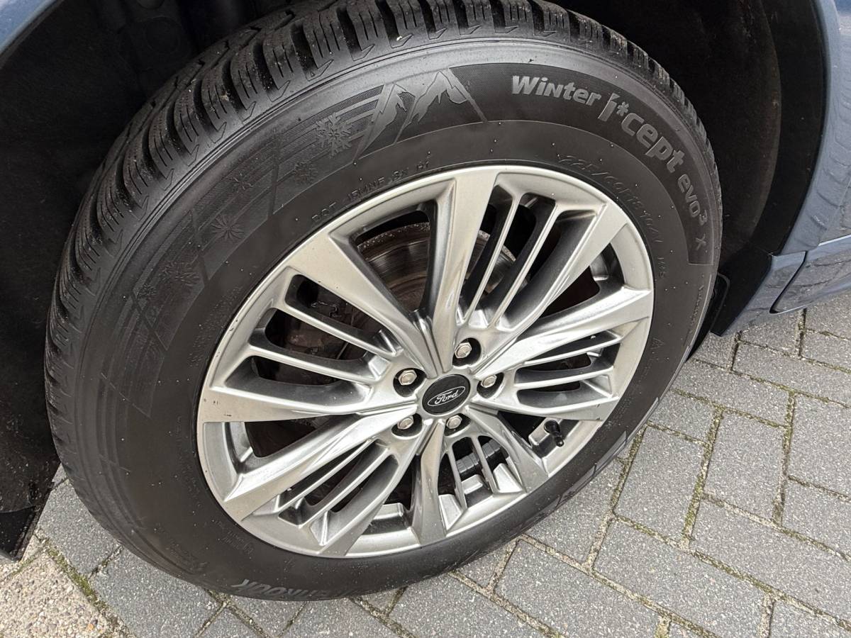 Ford Kuga Ford Kuga BWJ 2021 2.5 225 PK PHEV Vignale NIEUW BINNEN!!